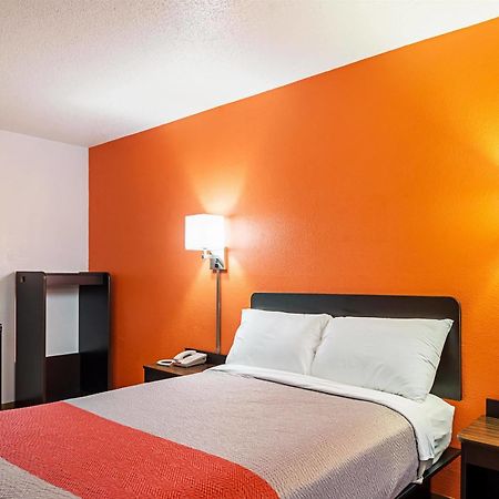 Motel 6 Buckeye Lake Exterior photo