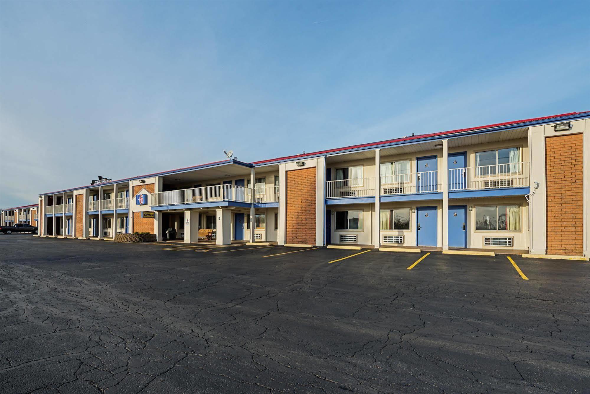Motel 6 Buckeye Lake Exterior photo