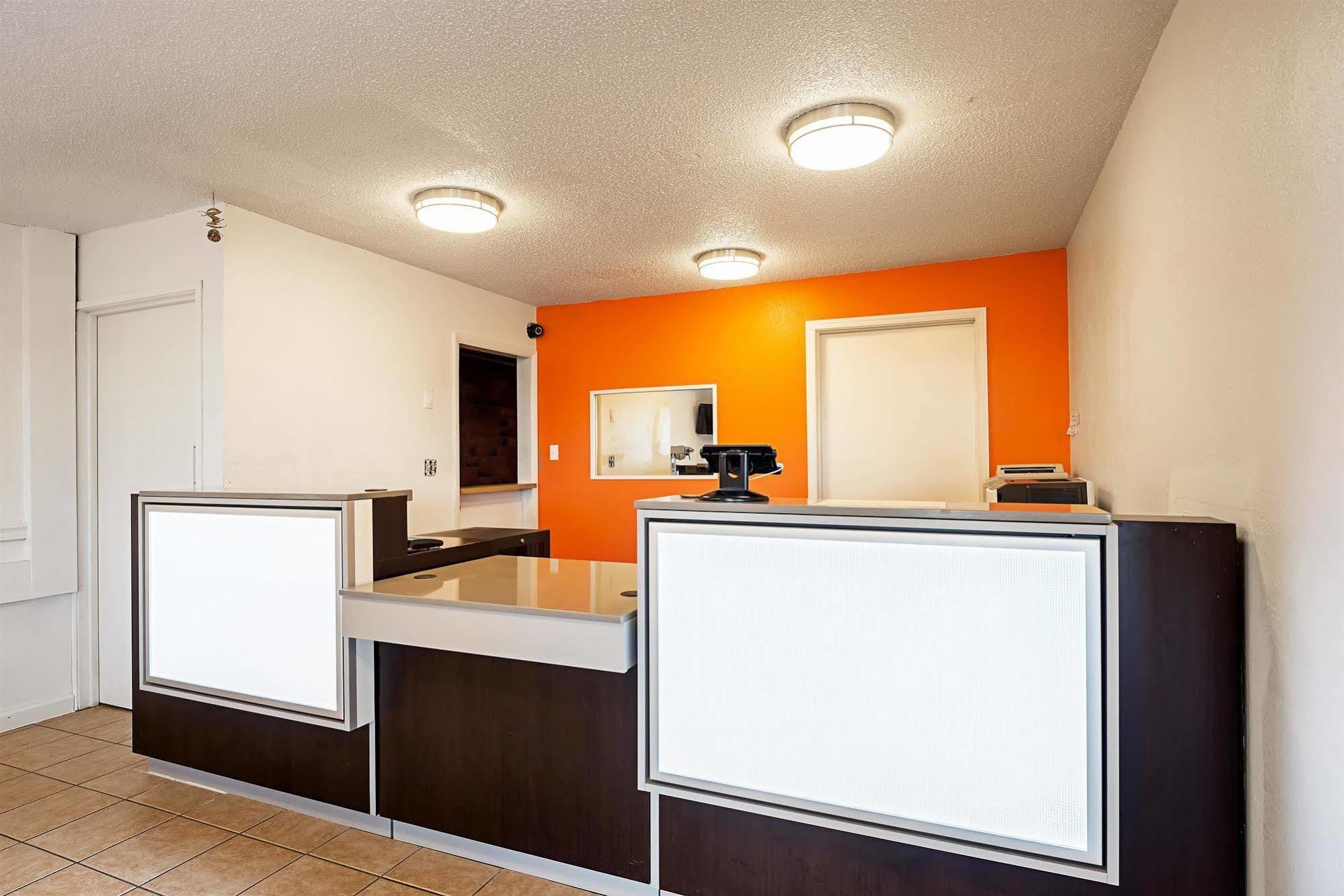 Motel 6 Buckeye Lake Exterior photo